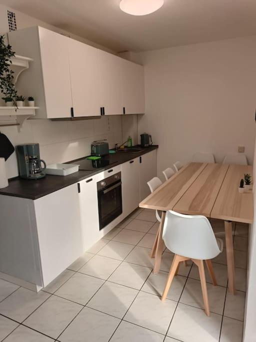 Comfortable Apartment With Balcony Bochum Esterno foto